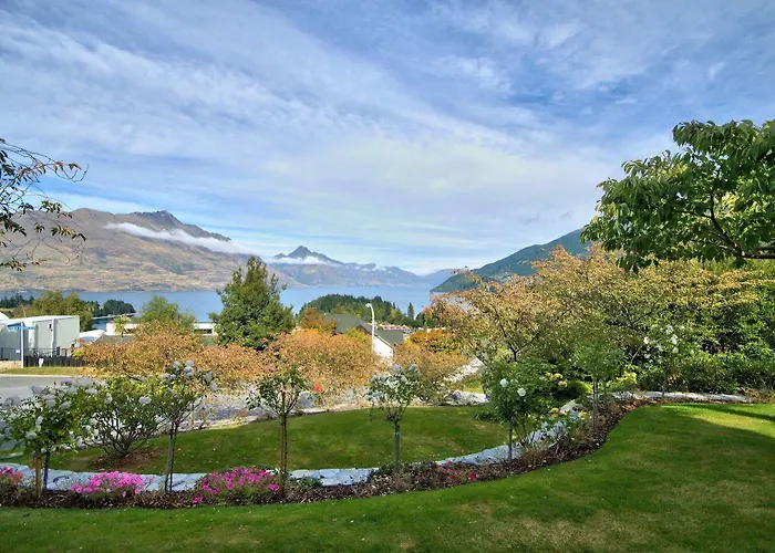 Balmoral Lodge